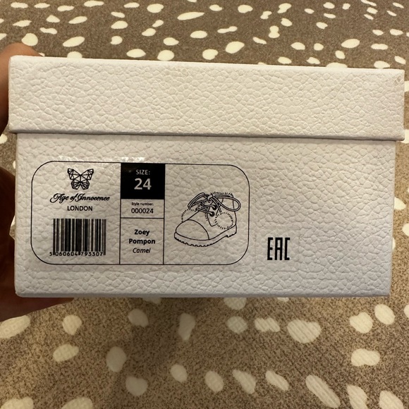 Age of Innocence Zoey Pom Pom booties - Picture 3 of 3